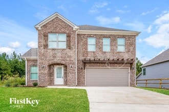 Building Photo - 1620 Brookhaven Dr