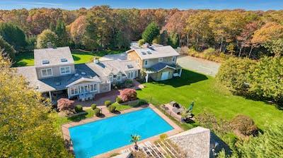 Foto principal - 68 Quogue Riverhead Rd