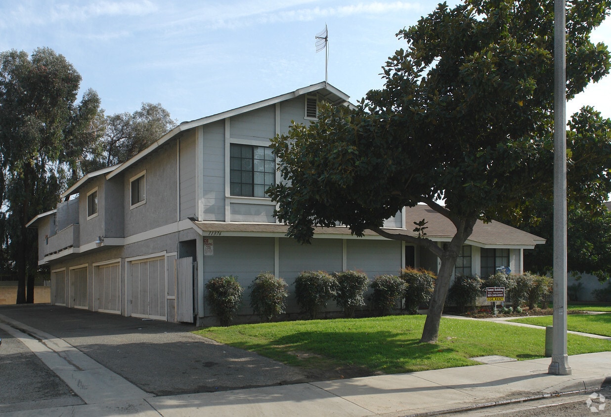 11376 Magnolia Ave, Riverside, CA 92505 Apartments in Riverside, CA
