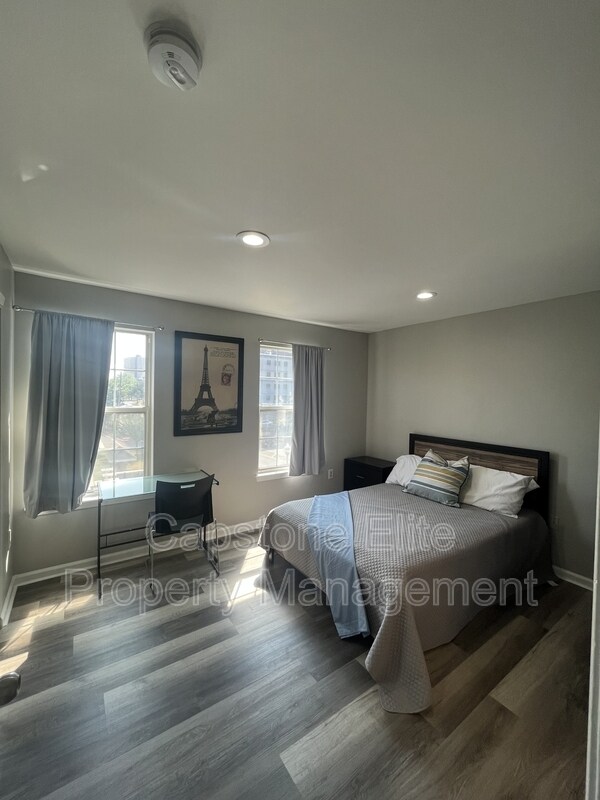 Foto del edificio - 20 Ashby Ln
