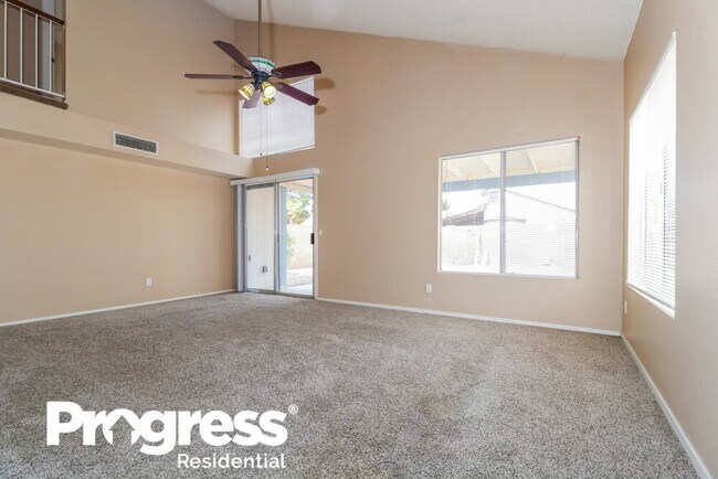 Foto del edificio - 822 E Manor Dr