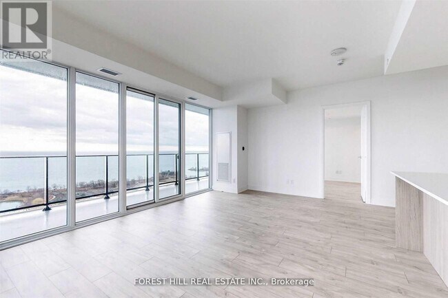 Photo du bâtiment - 70 Annie Craig Dr