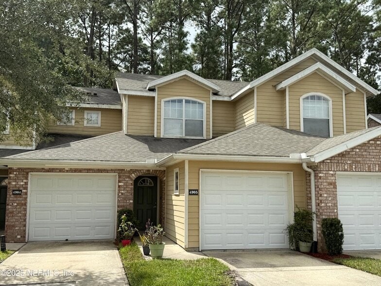 Foto principal - 10200 Belle Rive Blvd