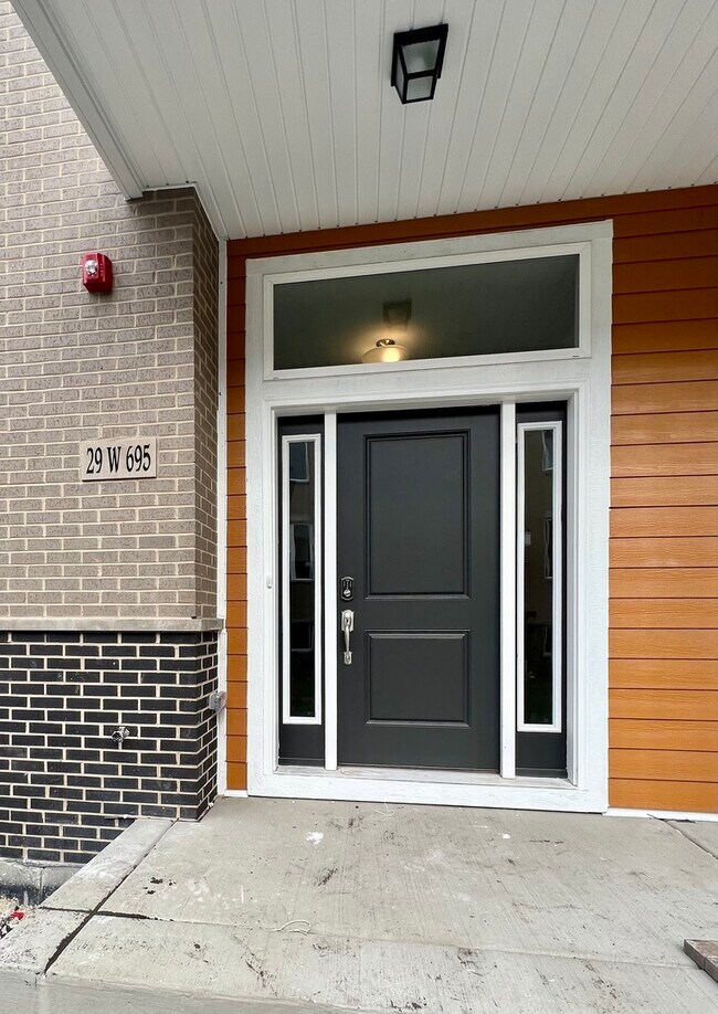 Foto del edificio - 29W718 Cambridge Ct