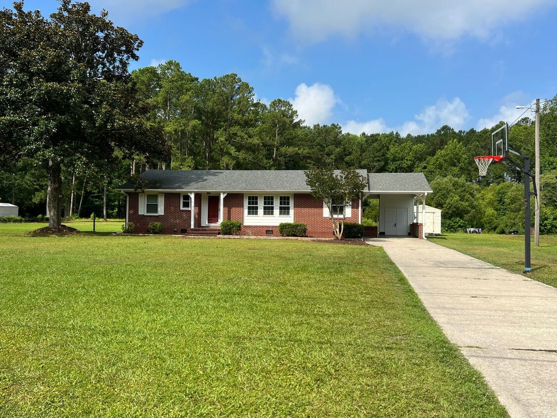 1760 Pony Farm Rd, Jacksonville, NC 28540 House Rental in
