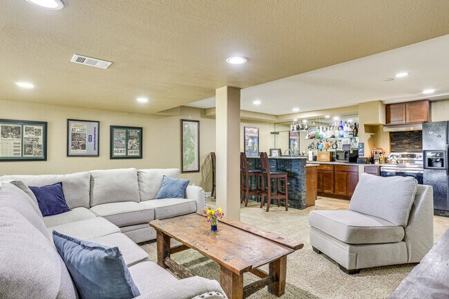 Foto del edificio - 9492 Sand Hill Pl