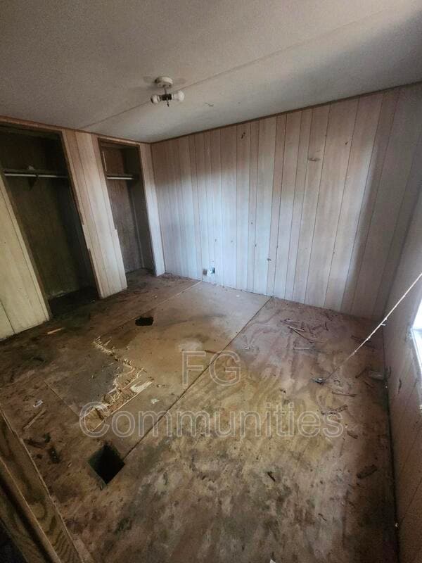 Building Photo - 1904 N William St