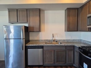Interior Photo - Mariners Landing