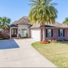 Building Photo - 10415 Hill Pointe Ave