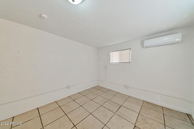 Foto del edificio - 909 S 35th Ave