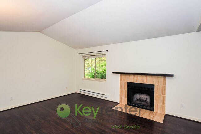 Building Photo - Live Easy in This Stylish 2-Bedroom with I...