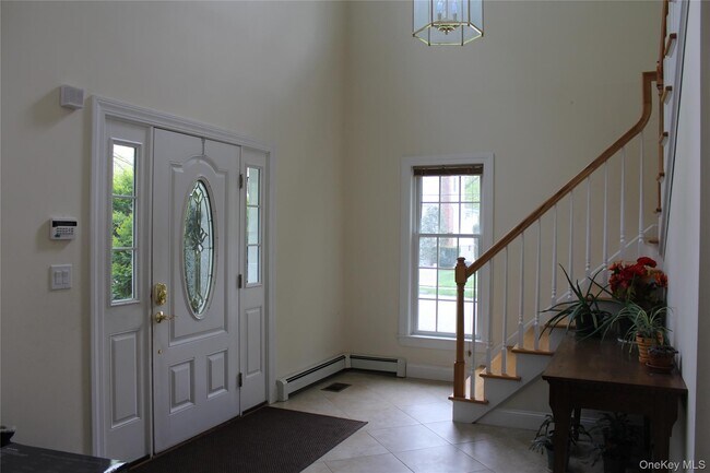 Foto del edificio - 243 Knollwood Ave