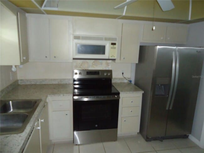 Foto del edificio - 4550 Cove Cir
