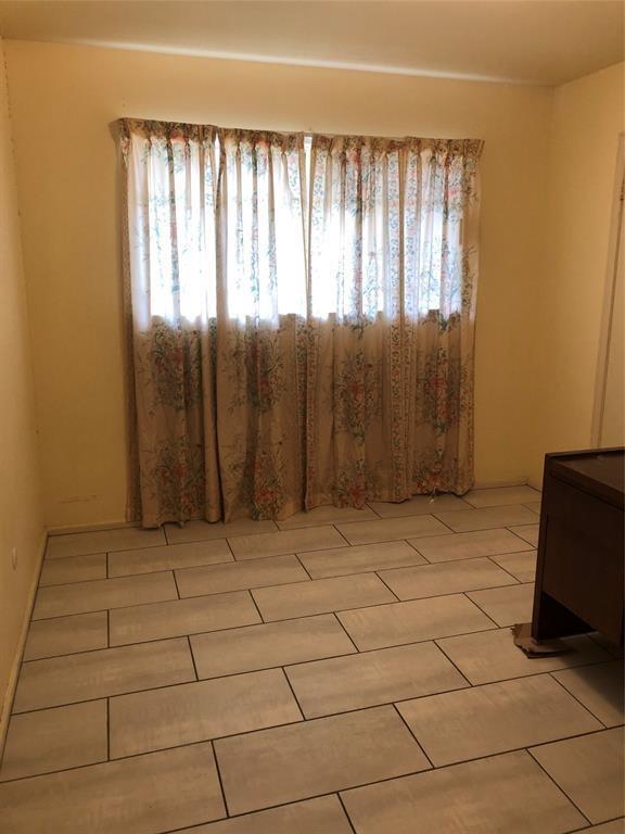 Foto del edificio - 7703 Augustine Dr