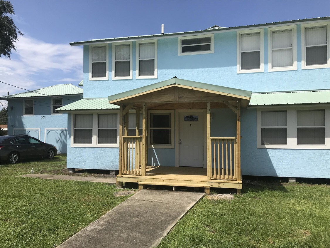 300 N Church St Unit C, Bunnell, FL 32110 Apartment for Rent in