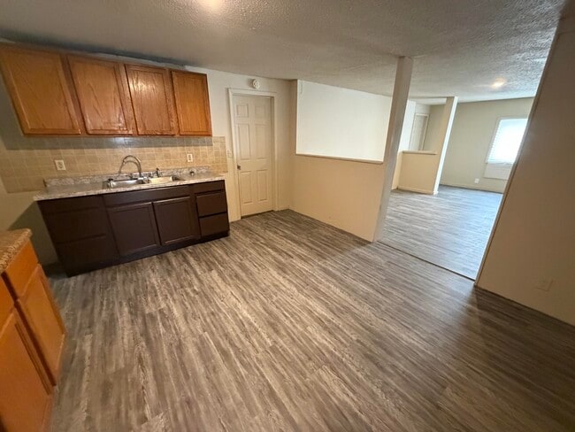 Foto del edificio - 601 Woodbury-W