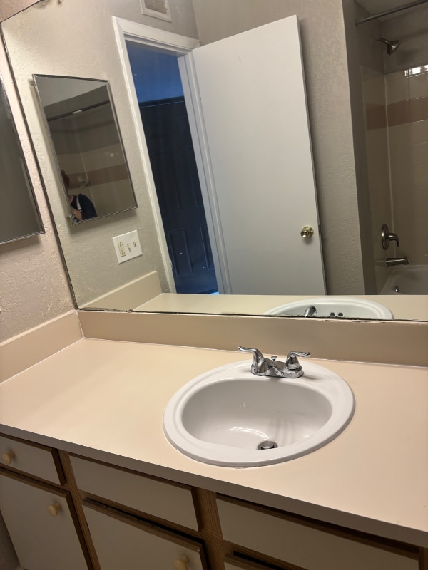 Photo - 1908 Lake Atriums Cir Apartment