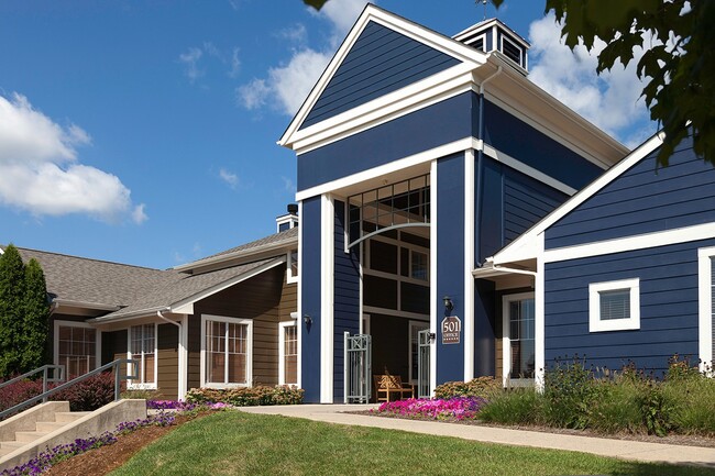 Main Entrance - The Pointe at State College