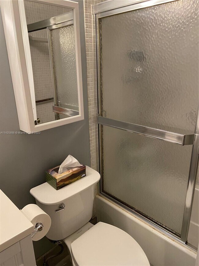 1014 Wolverton E Unit 1014, Boca Raton, FL 33434 Condo for Rent in Boca Raton, FL