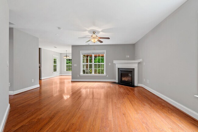 Building Photo - Charming 4-Bedroom Home in Braxton Village...