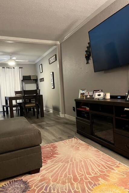 Foto del edificio - 933 N Cedar St