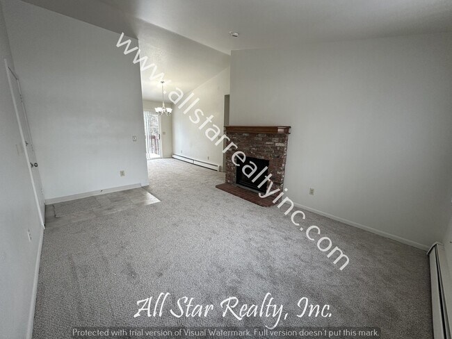 Building Photo - 3310 Max Circle Unit 4 - East Side 3 Bedro...