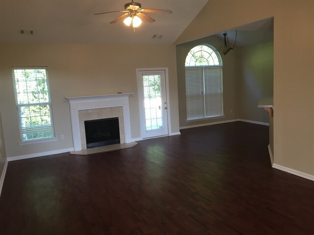 Foto del edificio - 171 Arbor Village Drive