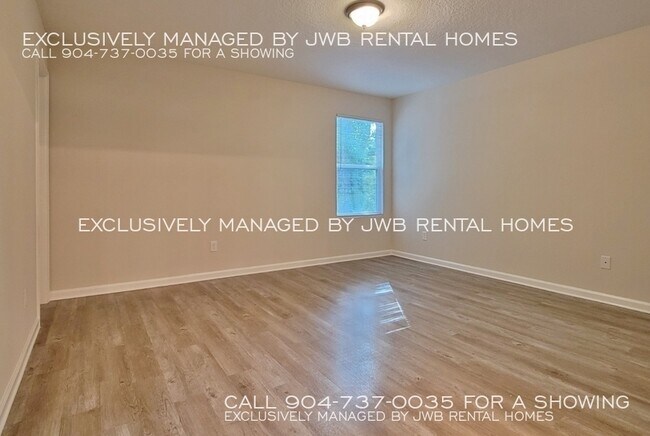 Foto del edificio - 8011 Mattox Ave