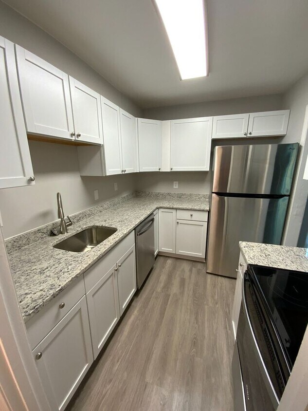 Cloverdale Estates Apartments at 3453 Audubon Rd Montgomery, AL