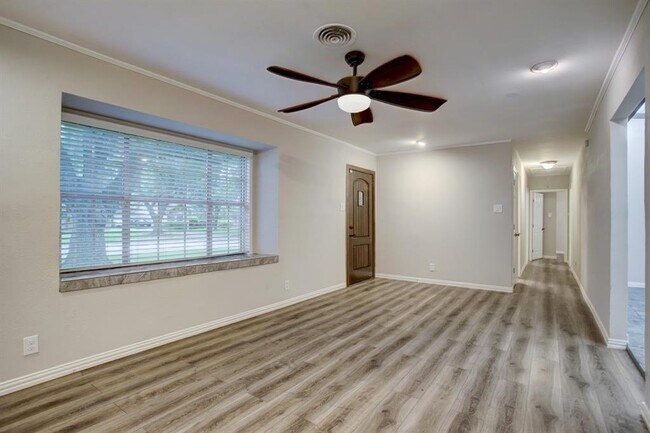 Foto del edificio - 4711 Jason St