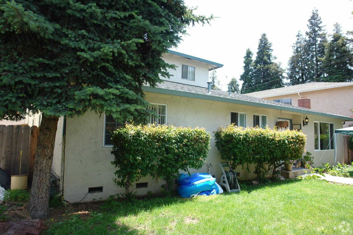 Building Photo - 544 Boynton Ave