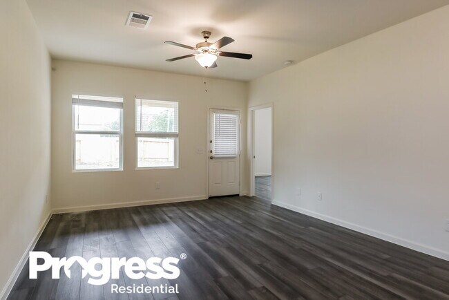 Building Photo - 7827 Royalwood Dr