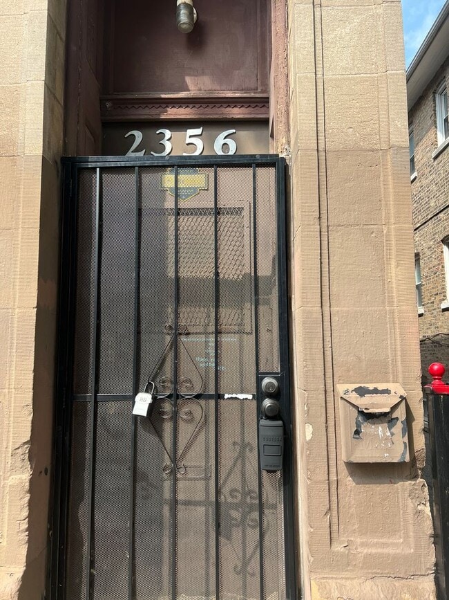 Building Photo - 2356 S Drake Ave