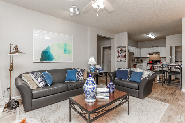 4BR, 4BA - River Pointe Apartments