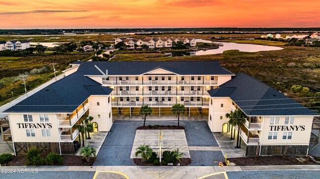 Foto del edificio - 1505 N New River Dr