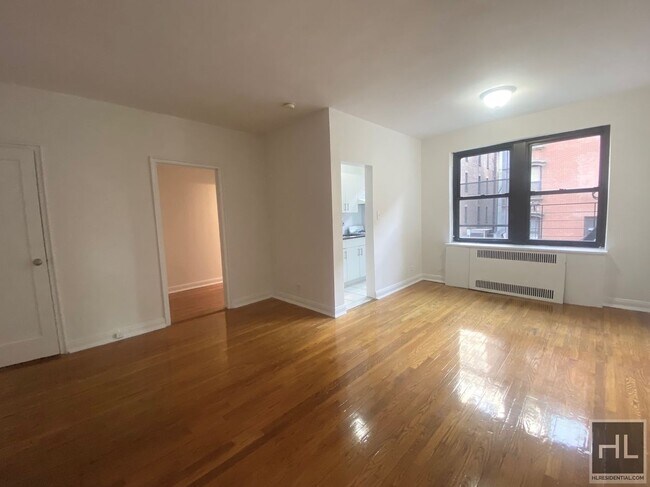 Building Photo - EAST 55 STREET