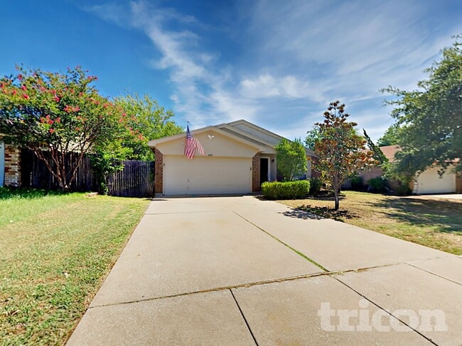 Building Photo - 609 S Walnut Creek Dr