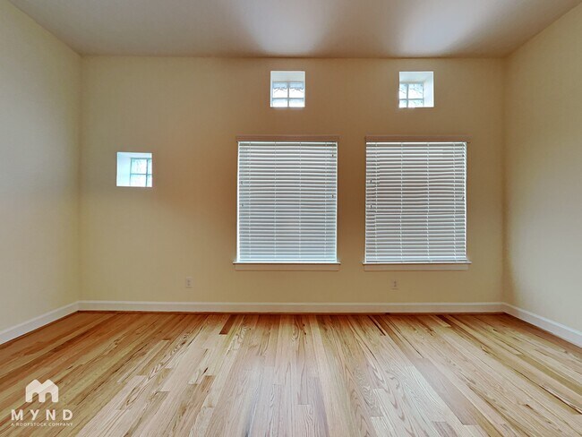 Foto del edificio - 8705 Bryam St