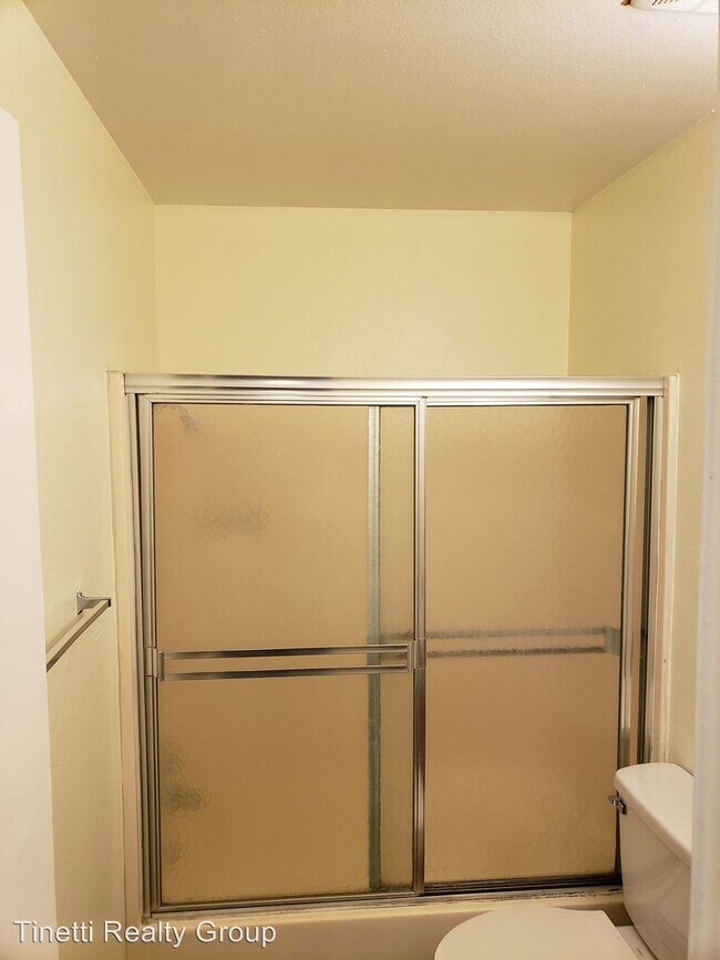 Foto del edificio - 213-223 W 19th St