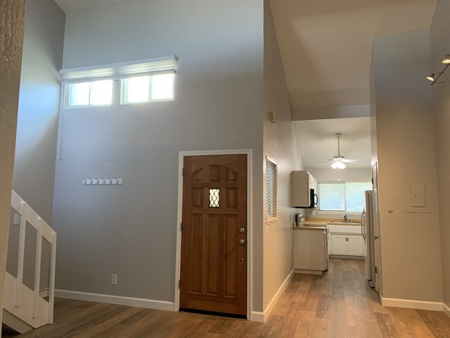 Foto del edificio - 781 Heath Cove