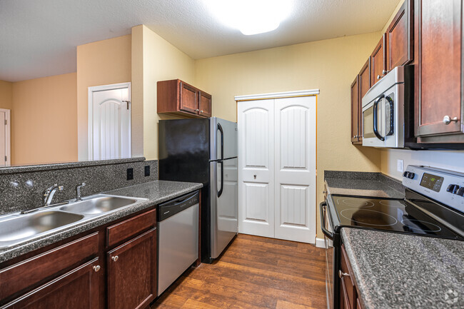 One Bedroom Kitchen - Heights at Delaware Ridge