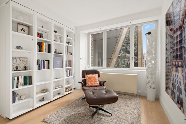 Foto del edificio - 322 W 57th St