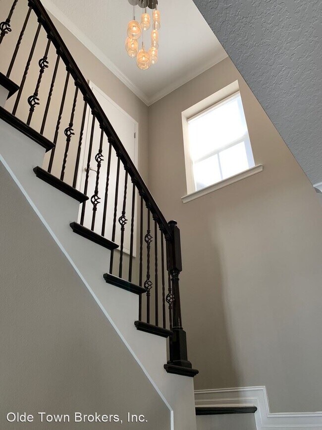 Foto del edificio - 4 br, 2.5 bath House - 1539 Hanks Ave.