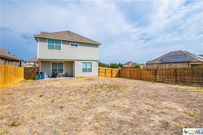 Foto del edificio - 3426 Aubree Katherine Dr