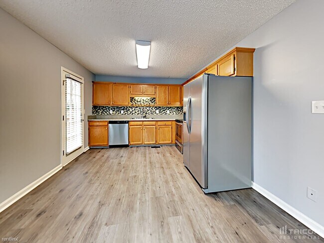 Building Photo - 127 Edgar Ct
