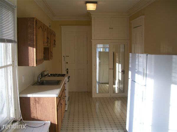 Building Photo - 166 Lafayette Ave NE
