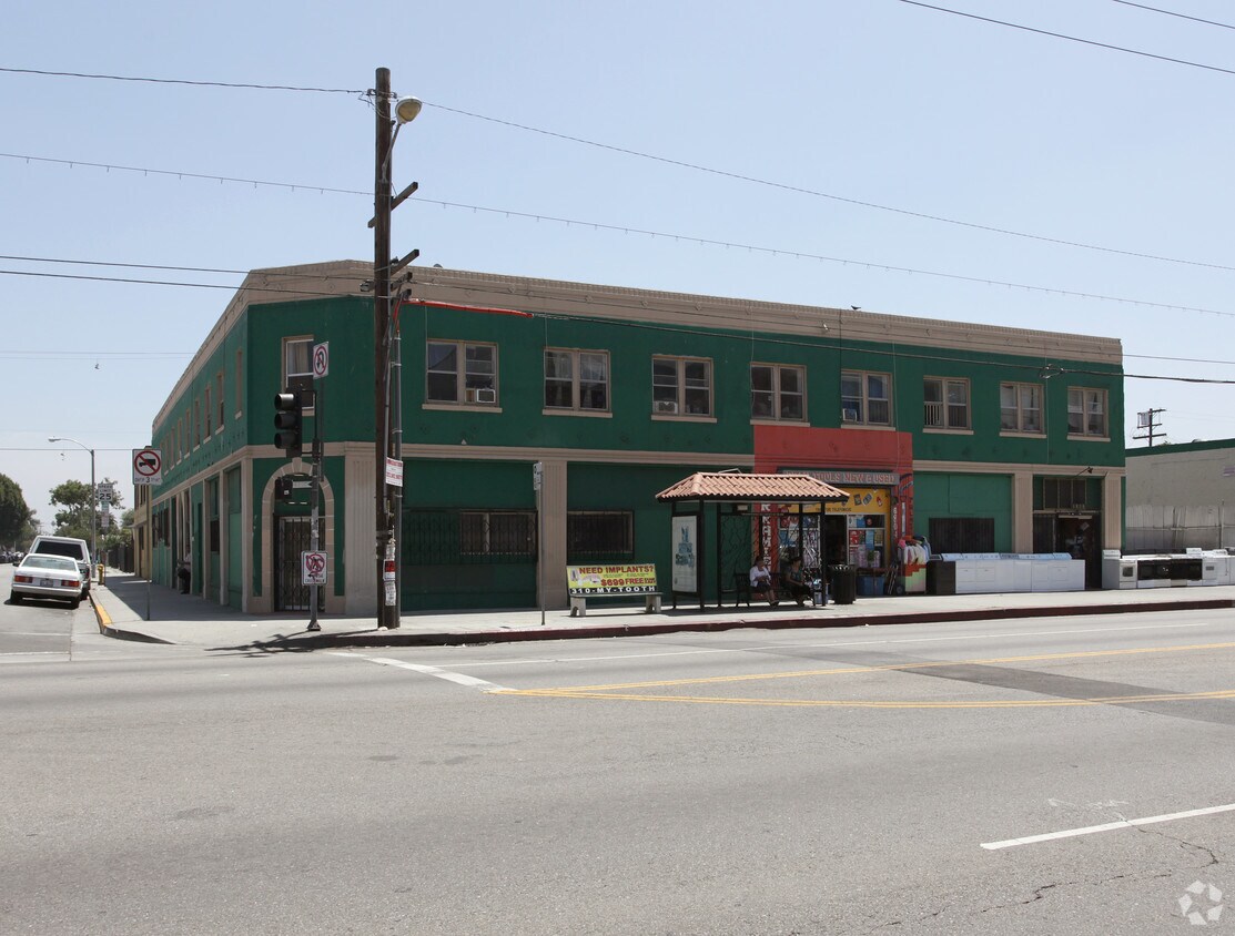 Building Photo - 6800-6808 Central Ave