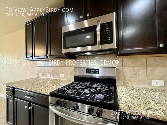 Building Photo - "Stunning 5-Bedroom Home with Granite Coun...