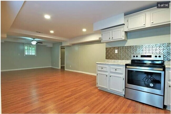 Foto del edificio - 2945 Riverbend Dr