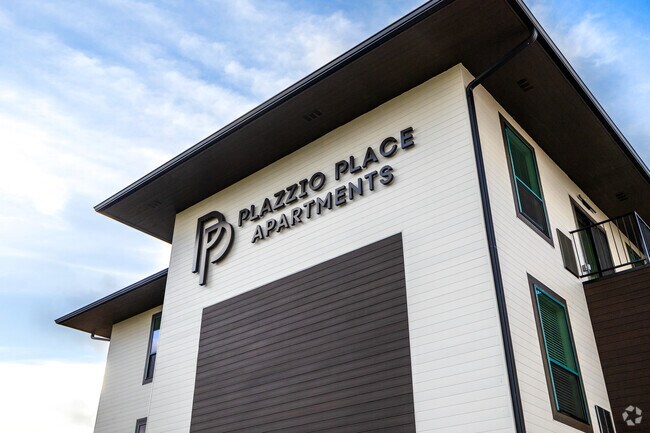 Foto del edificio - Plazzio Place Apartments